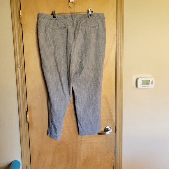 Worthington Slim Fit Pant Size 18 Gray White Geo - Picture 6 of 6